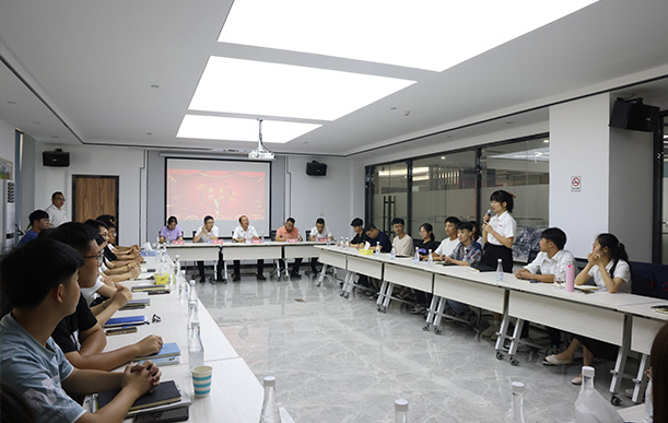 乔”见未来，，，，，，，，顶“锋”相会